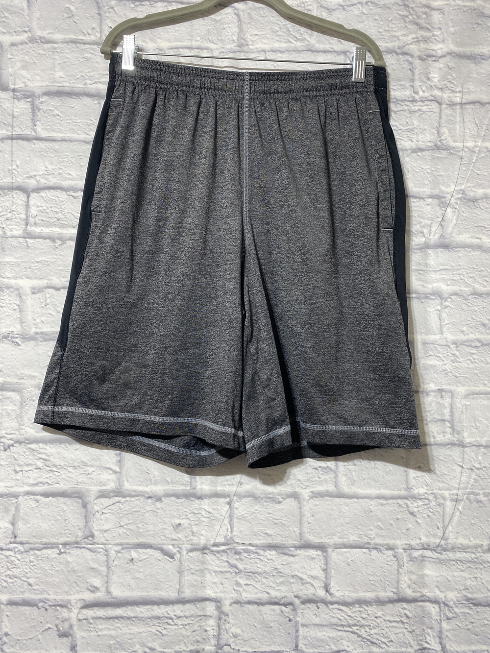 Under Armour Men's Heather Gray Athletic Shorts with Black Side Panels